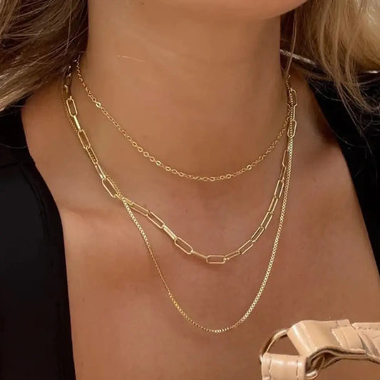 De L’Volue – L’Attache Necklace Vintage 18K Gold