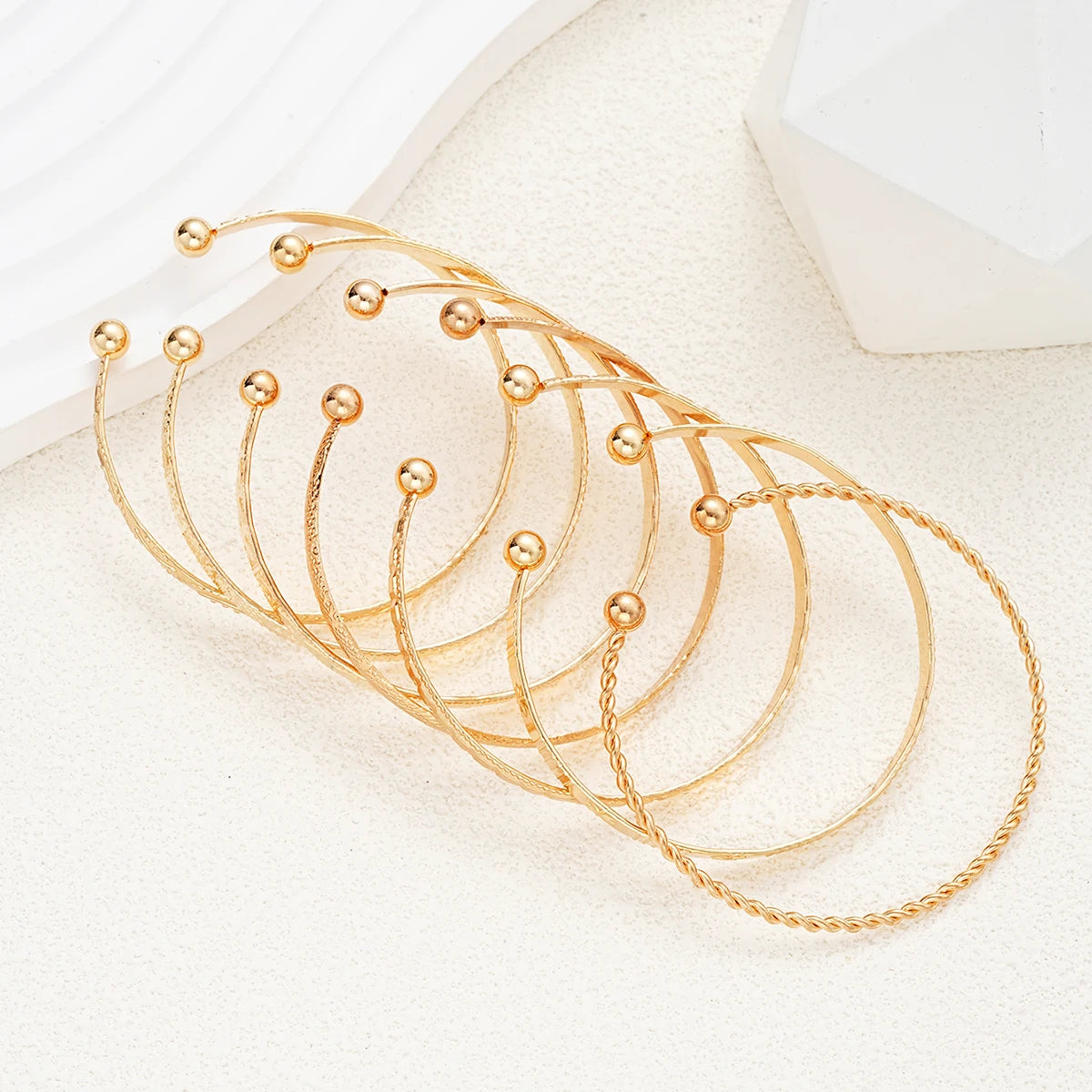 7-Piece Gold Punk Bracelet Set for Women – Streetwear Edge