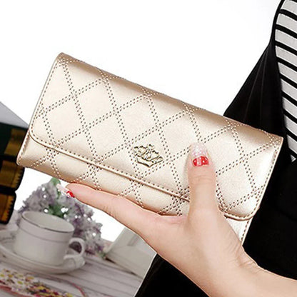Diamond Pattern Elegant Wallet With Crown Buckle