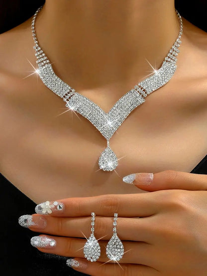 Luxury Water Drop Rhinestone Necklace & Earring Set – 3-Piece Collection