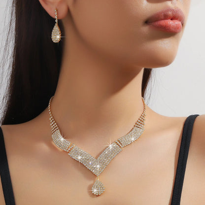 Luxury Water Drop Rhinestone Necklace & Earring Set – 3-Piece Collection
